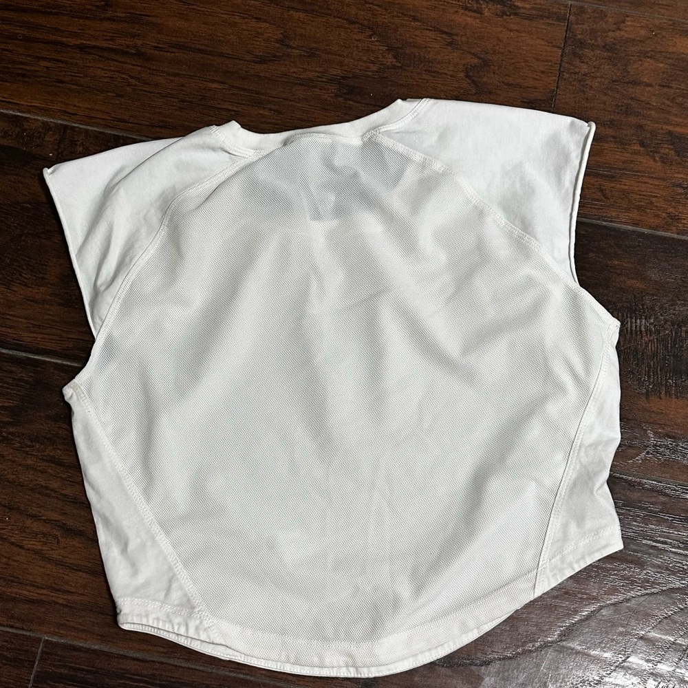 Alphalete cropped muscle tank - Picture 3 of 3